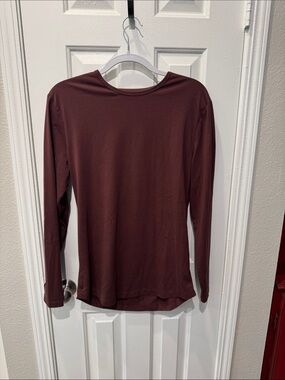 Cuts Clothing Long-Sleeve Crewneck in Burgundy